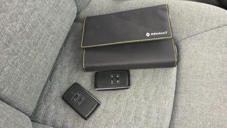 Renault Zoe 100kW i Iconic R135 50kWh 5dr Auto Electric Hatchback